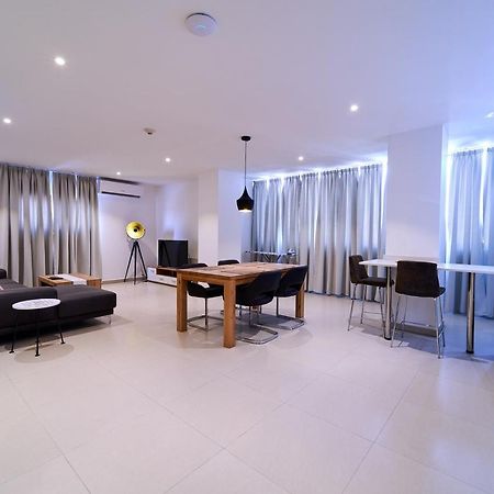 Suncity Hotel Apartment Accra Exterior foto